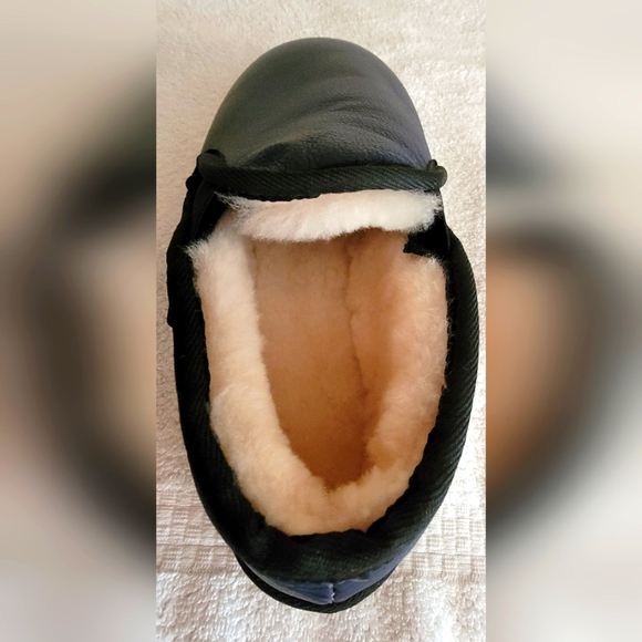 UGG/Bindoon Boots Leather Loafer Slippers with Sheepskin Lining - Blue - Size 9 - Picture 7 of 14